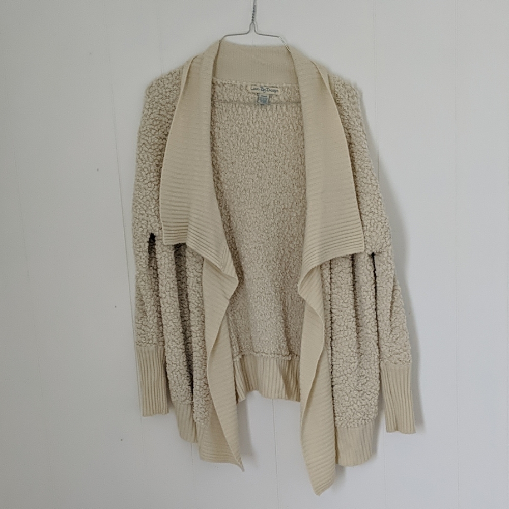 Creamy soft knitted cardigan